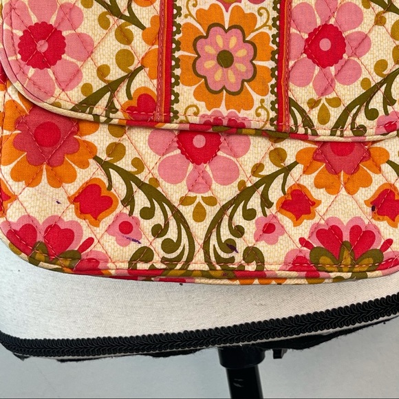 Vera Bradley Red Floral Messenger Style Crossbody GUC - Picture 4 of 12